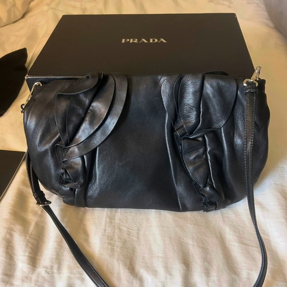 ⭐️Prada Nappa Ruffle Leather Satchel Black | 2008 Authentic | Box, Dust Bag - Picture 5 of 6